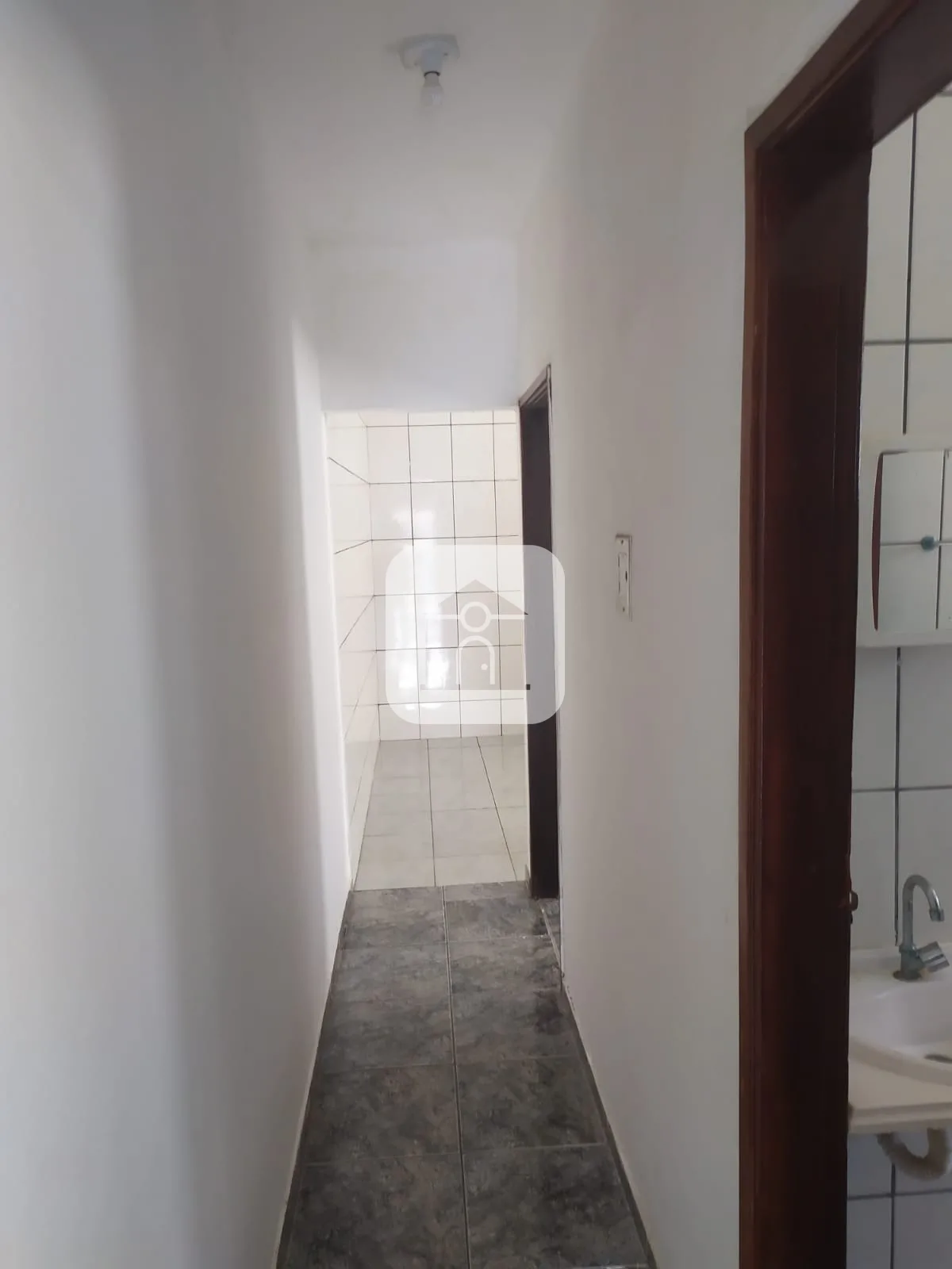 Alugar Casa / Padr&atilde;o em Uberl&acirc;ndia R$ 1.100,00 - Foto 9