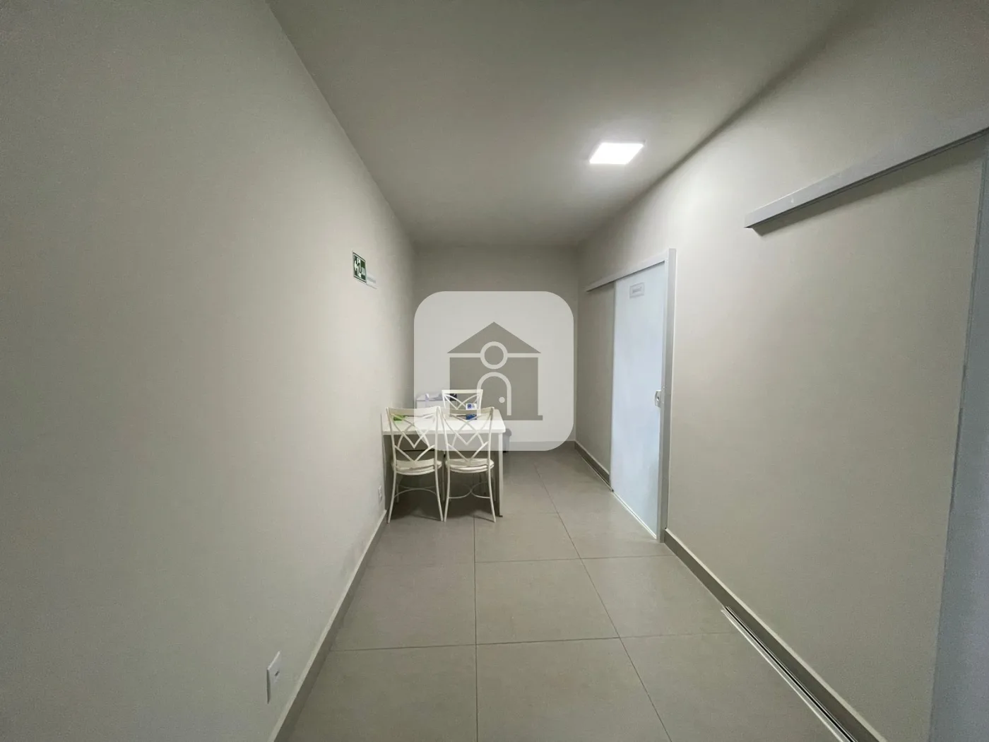 Alugar Comercial / Sala Comercial em Uberl&acirc;ndia R$ 2.000,00 - Foto 8