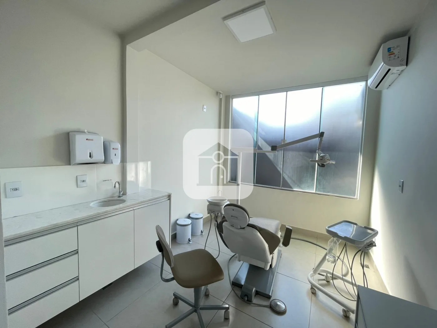 Alugar Comercial / Sala Comercial em Uberl&acirc;ndia R$ 2.000,00 - Foto 9