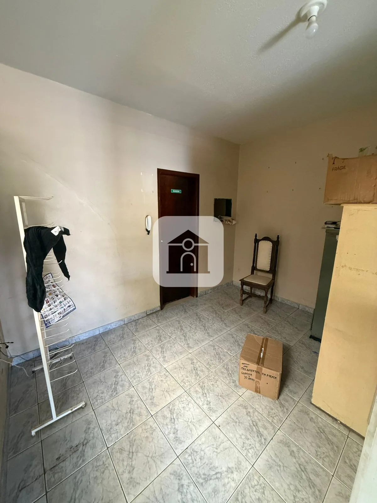 Alugar Comercial / Casa Comercial em Araguari R$ 1.950,00 - Foto 3