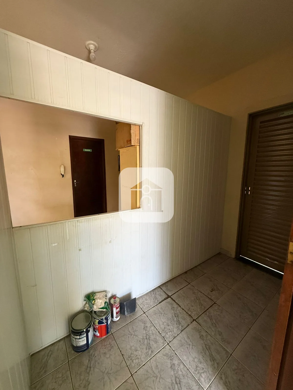 Alugar Comercial / Casa Comercial em Araguari R$ 1.950,00 - Foto 4