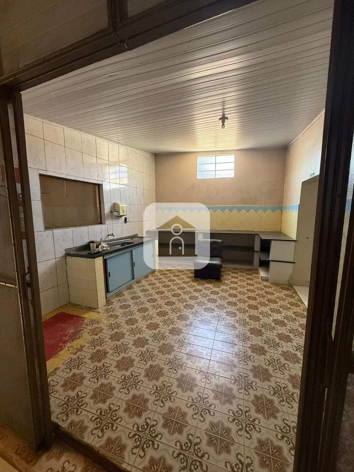 Alugar Comercial / Casa Comercial em Araguari R$ 1.950,00 - Foto 9