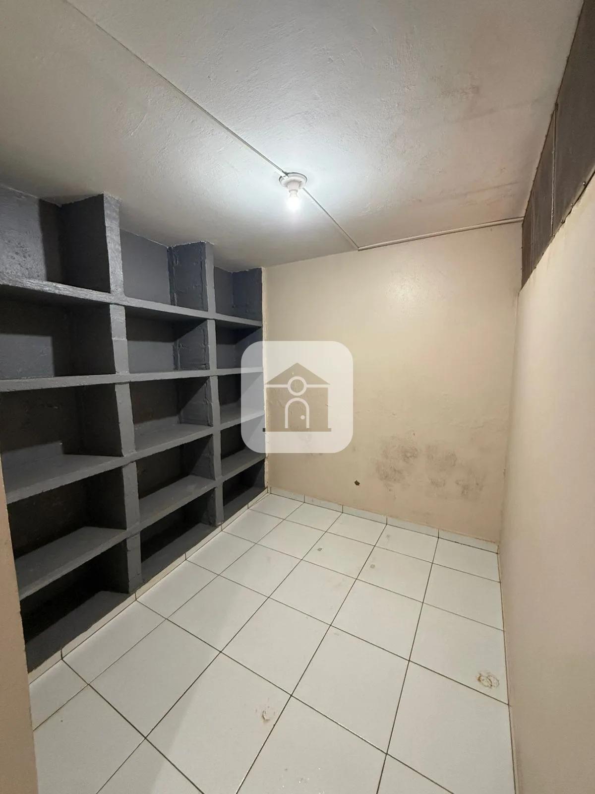 Alugar Comercial / Casa Comercial em Araguari R$ 1.950,00 - Foto 11