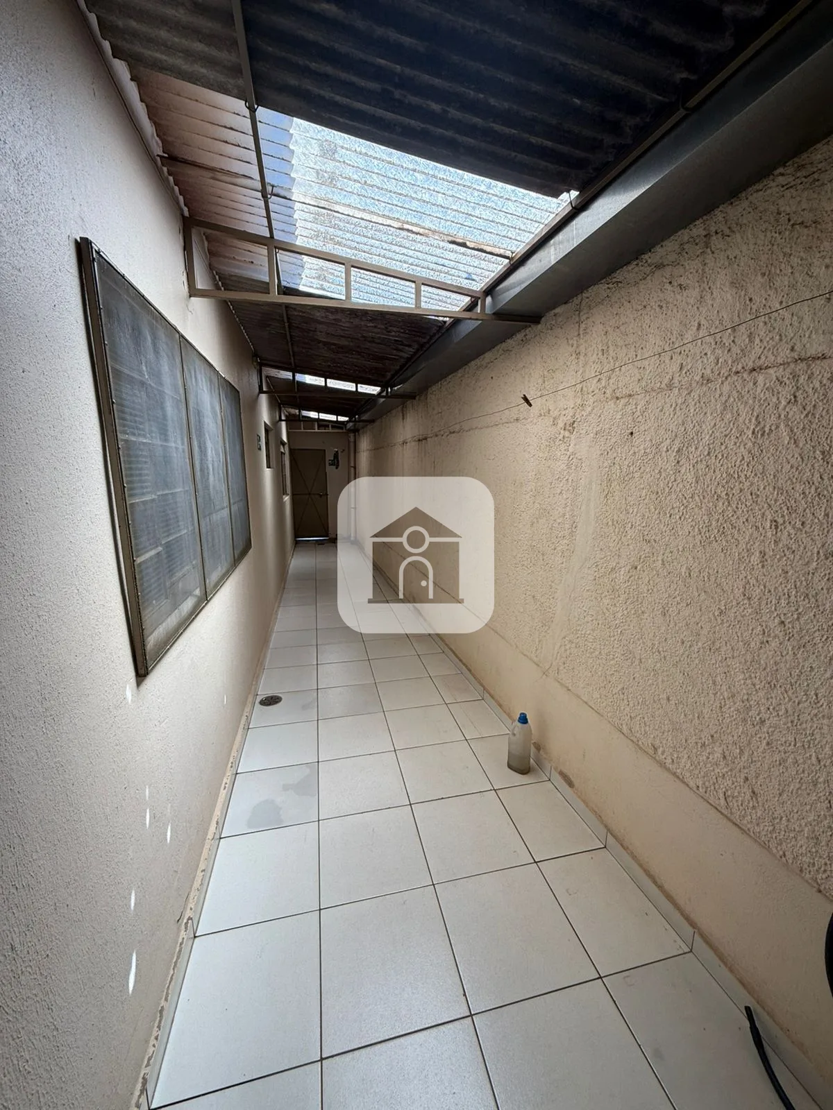 Alugar Comercial / Casa Comercial em Araguari R$ 1.950,00 - Foto 13