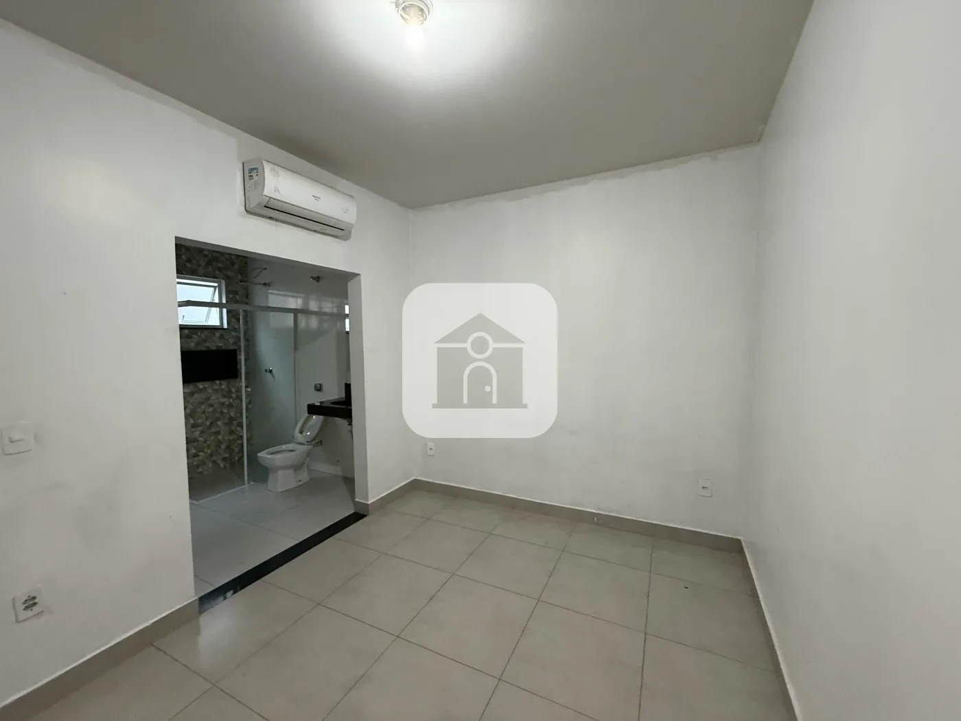 Alugar Casa / Padr&atilde;o em Uberl&acirc;ndia R$ 2.800,00 - Foto 8