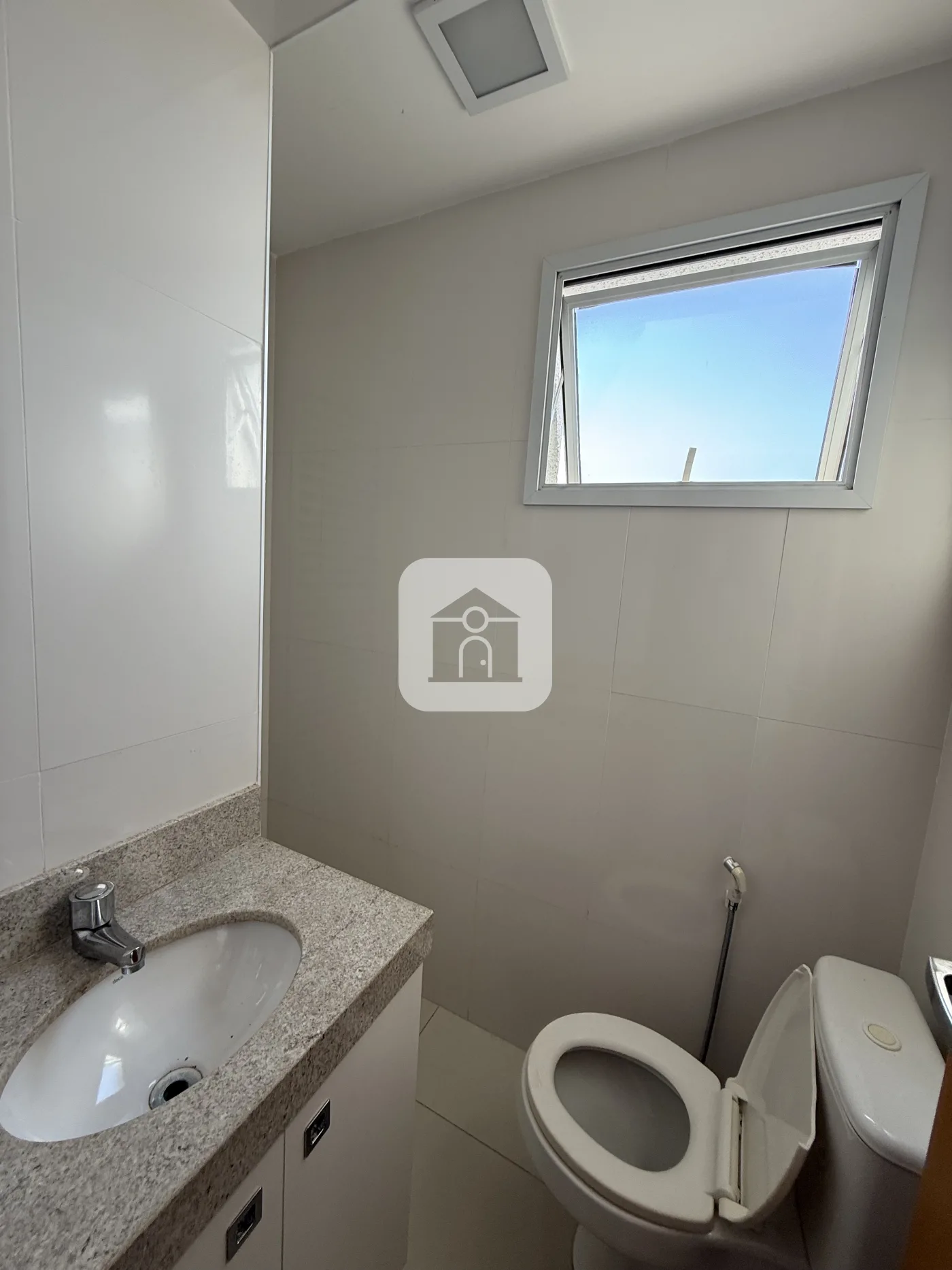 Alugar Apartamento / Padr&atilde;o em Uberl&acirc;ndia R$ 5.200,00 - Foto 1