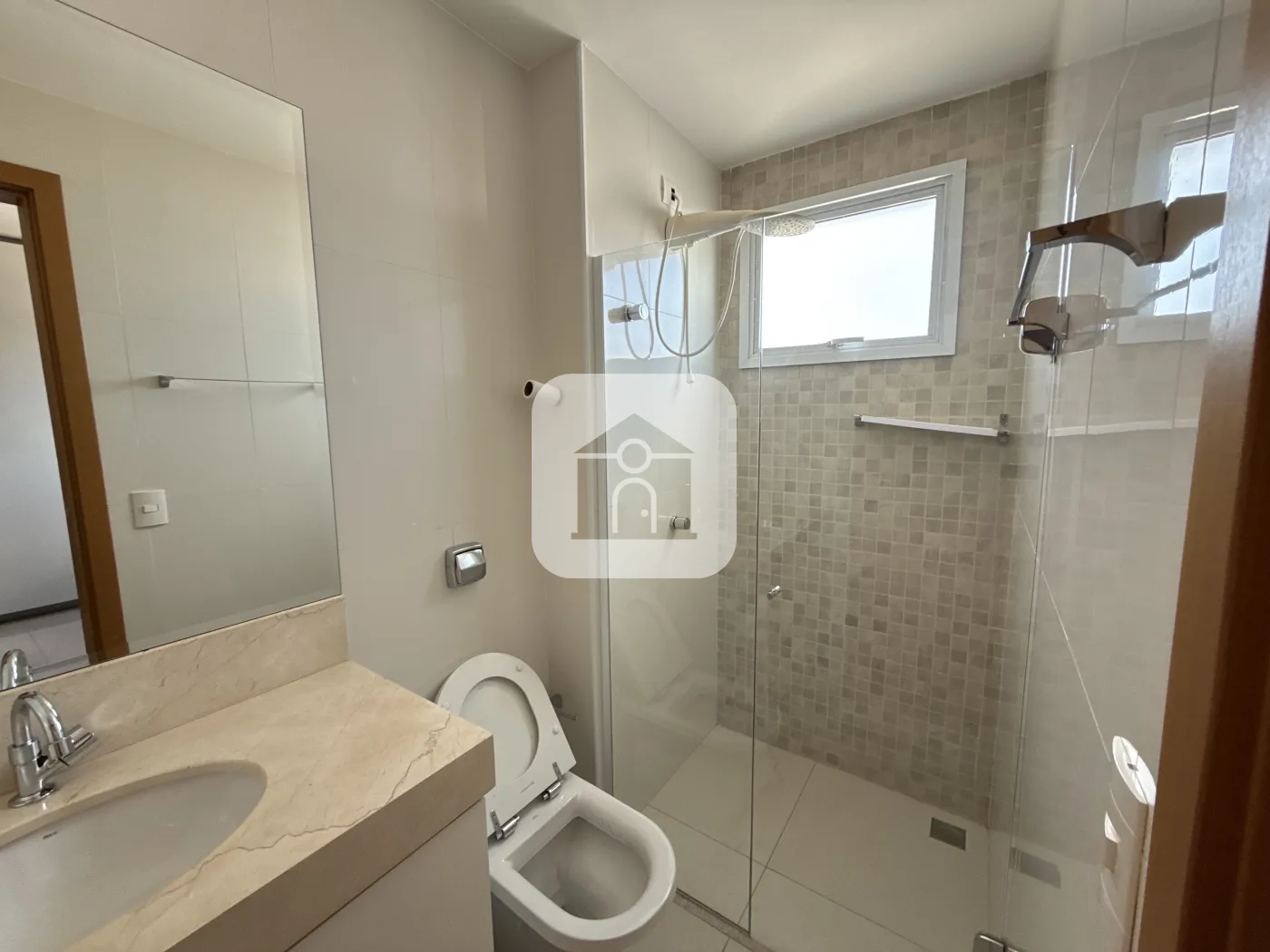 Alugar Apartamento / Padr&atilde;o em Uberl&acirc;ndia R$ 5.200,00 - Foto 4