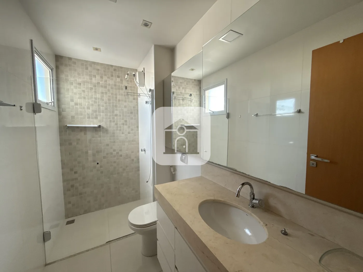 Alugar Apartamento / Padr&atilde;o em Uberl&acirc;ndia R$ 5.200,00 - Foto 15