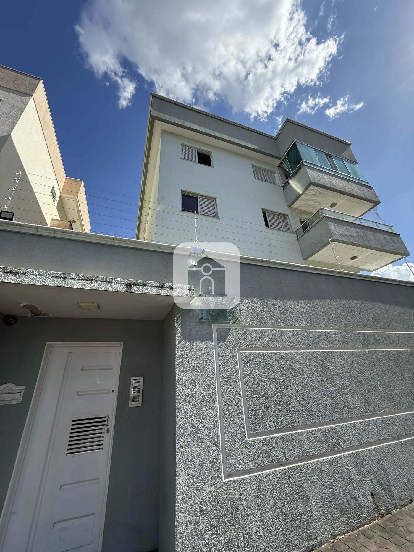 Alugar Apartamento / Padr&atilde;o em Uberl&acirc;ndia R$ 2.150,00 - Foto 1