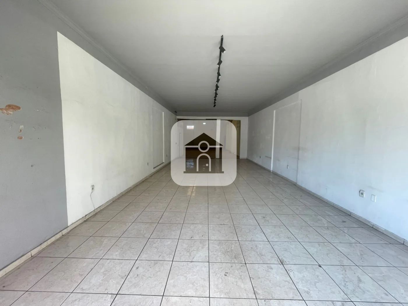 Alugar Comercial / Loja em Uberl&acirc;ndia R$ 7.200,00 - Foto 2