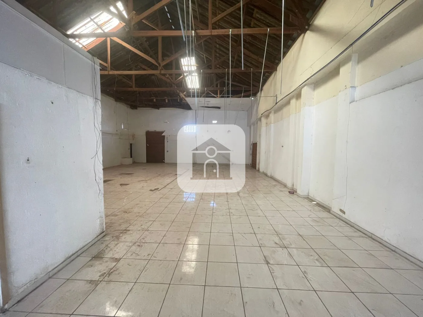 Alugar Comercial / Loja em Uberl&acirc;ndia R$ 7.200,00 - Foto 7