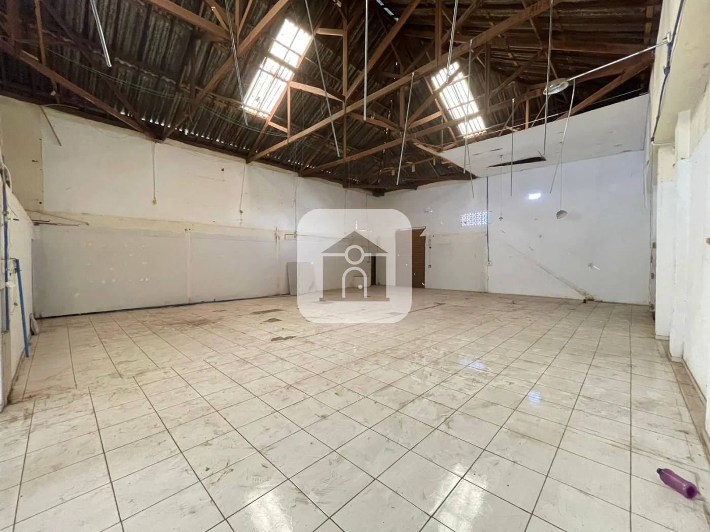 Alugar Comercial / Loja em Uberl&acirc;ndia R$ 7.200,00 - Foto 12