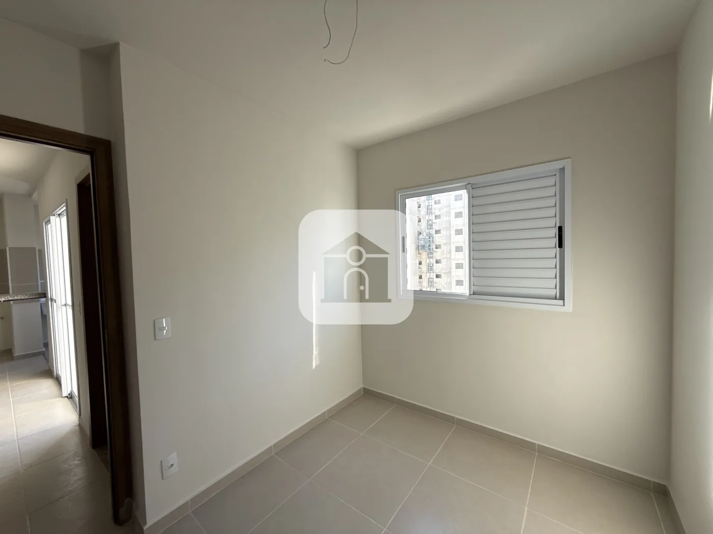 Alugar Apartamento / Padr&atilde;o em Uberl&acirc;ndia R$ 1.400,00 - Foto 2