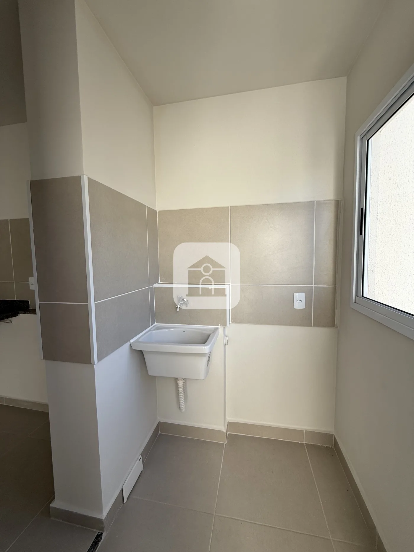 Alugar Apartamento / Padr&atilde;o em Uberl&acirc;ndia R$ 1.400,00 - Foto 5