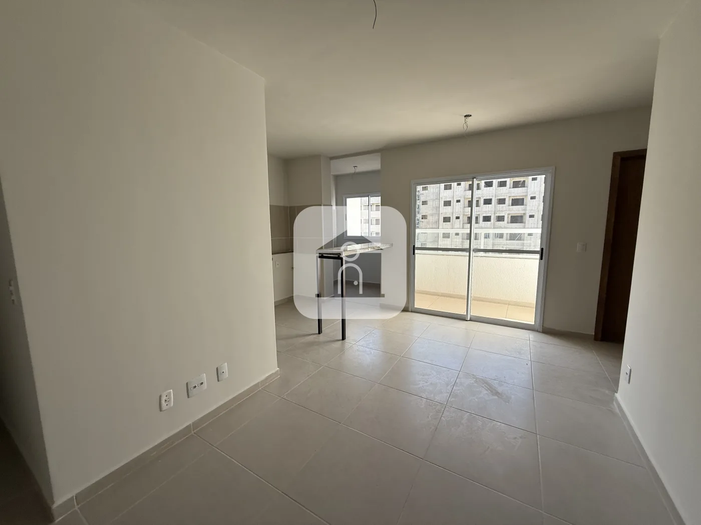 Alugar Apartamento / Padr&atilde;o em Uberl&acirc;ndia R$ 1.400,00 - Foto 8