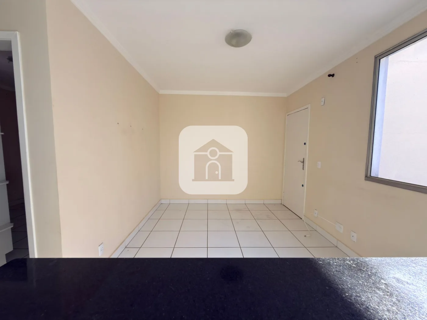 Alugar Apartamento / Padr&atilde;o em Uberlandia R$ 1.350,00 - Foto 10