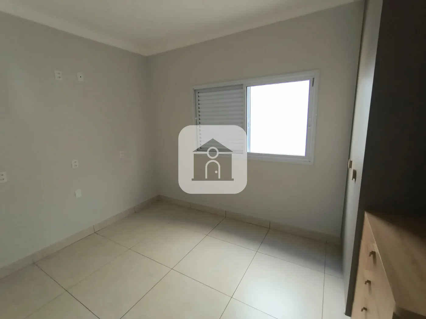 Alugar Casa / Padr&atilde;o em Uberl&acirc;ndia R$ 3.500,00 - Foto 15