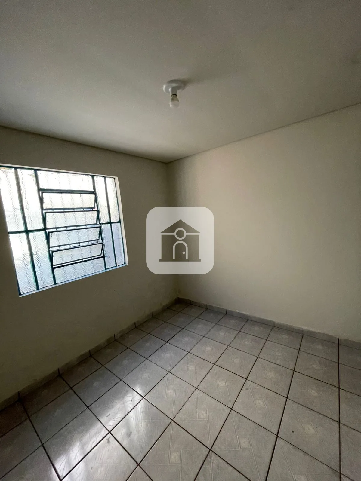 Alugar Casa / Padr&atilde;o em Uberl&acirc;ndia R$ 1.500,00 - Foto 8