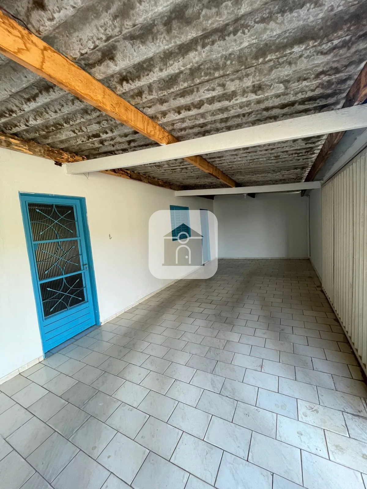 Alugar Casa / Padr&atilde;o em Uberl&acirc;ndia R$ 1.500,00 - Foto 2