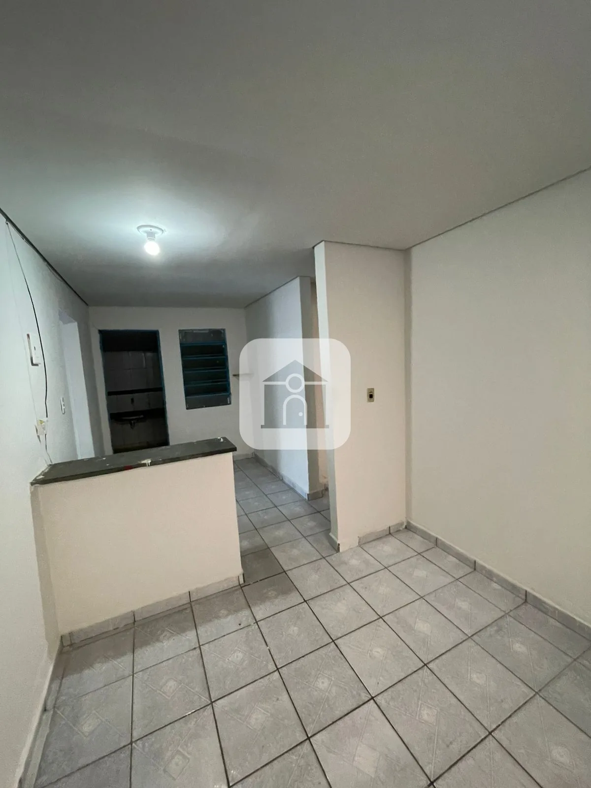 Alugar Casa / Padr&atilde;o em Uberl&acirc;ndia R$ 1.500,00 - Foto 4