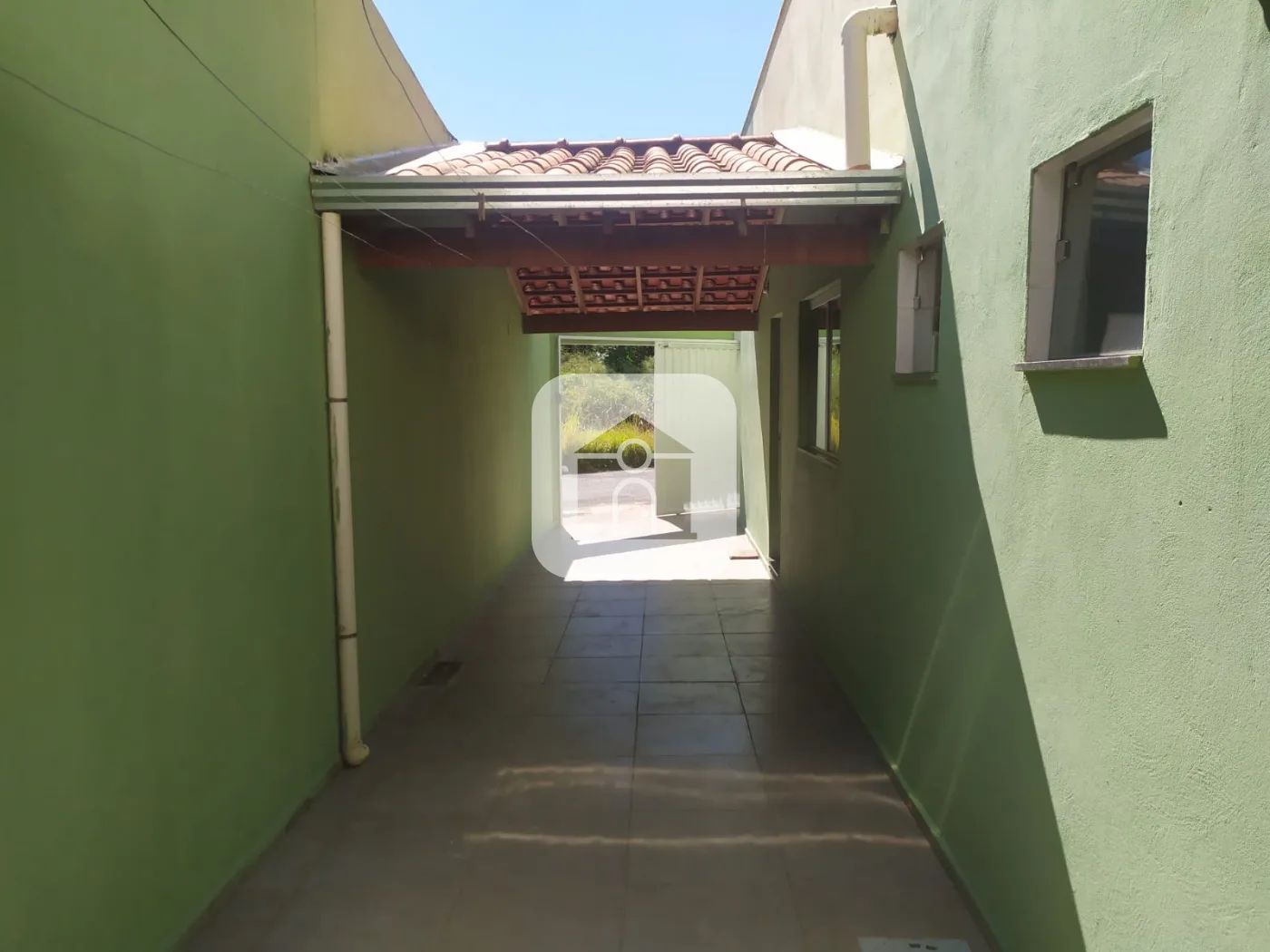 Alugar Casa / Geminada em Uberl&acirc;ndia R$ 1.800,00 - Foto 7