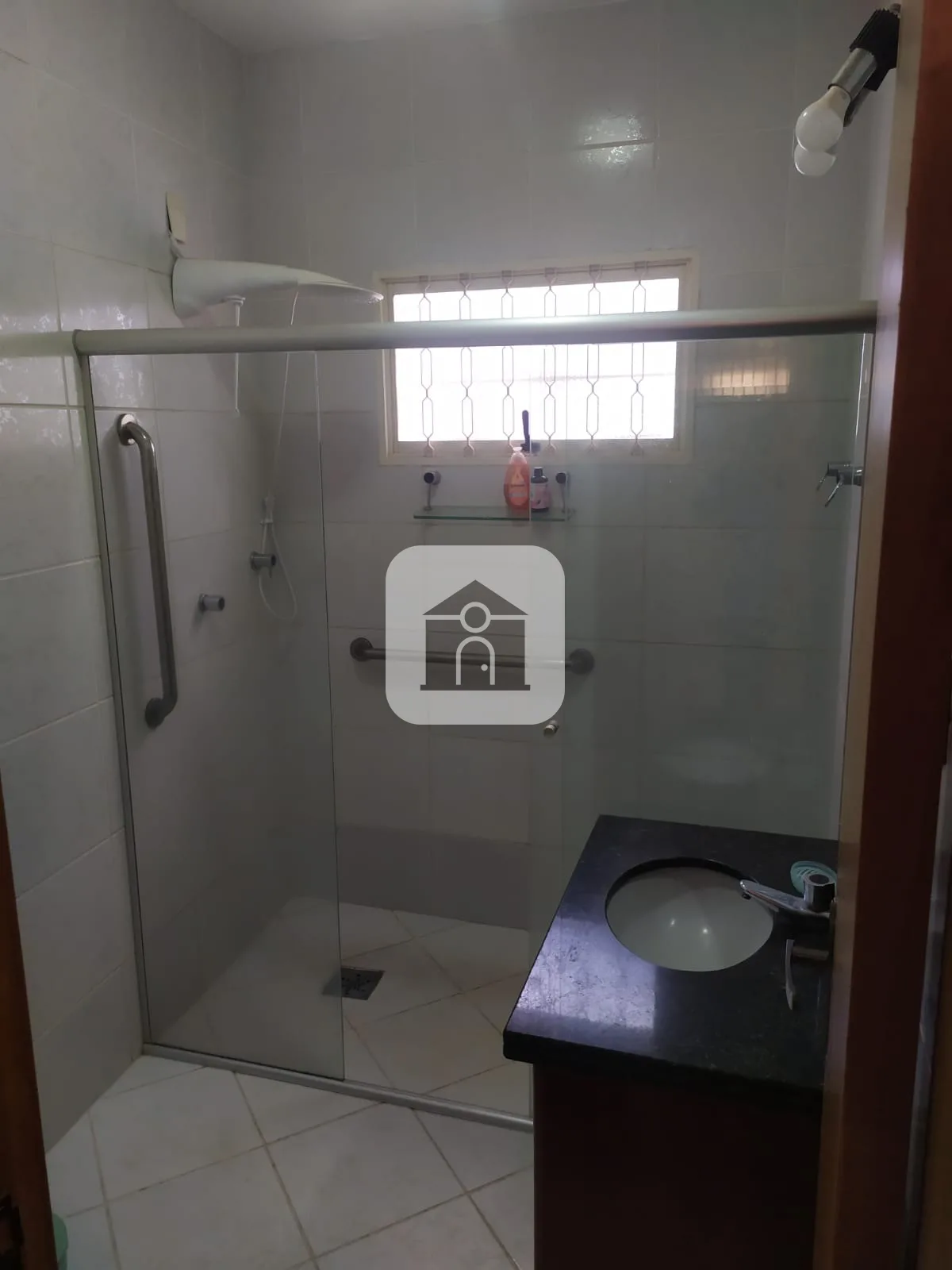 Alugar Casa / Padr&atilde;o em Uberl&acirc;ndia R$ 4.000,00 - Foto 15