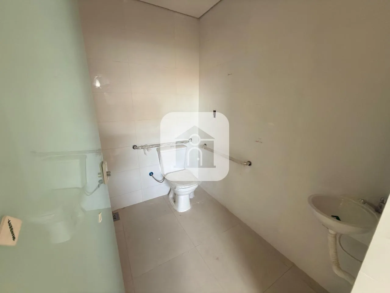 Alugar Comercial / Casa Comercial em Uberl&acirc;ndia R$ 8.000,00 - Foto 19