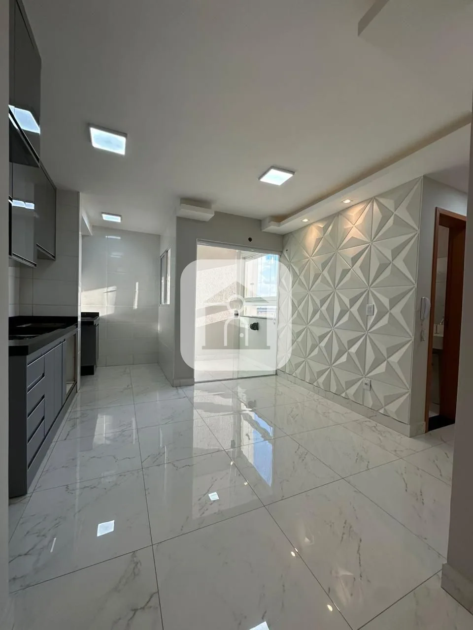Alugar Apartamento / Padr&atilde;o em Uberlandia R$ 2.100,00 - Foto 3