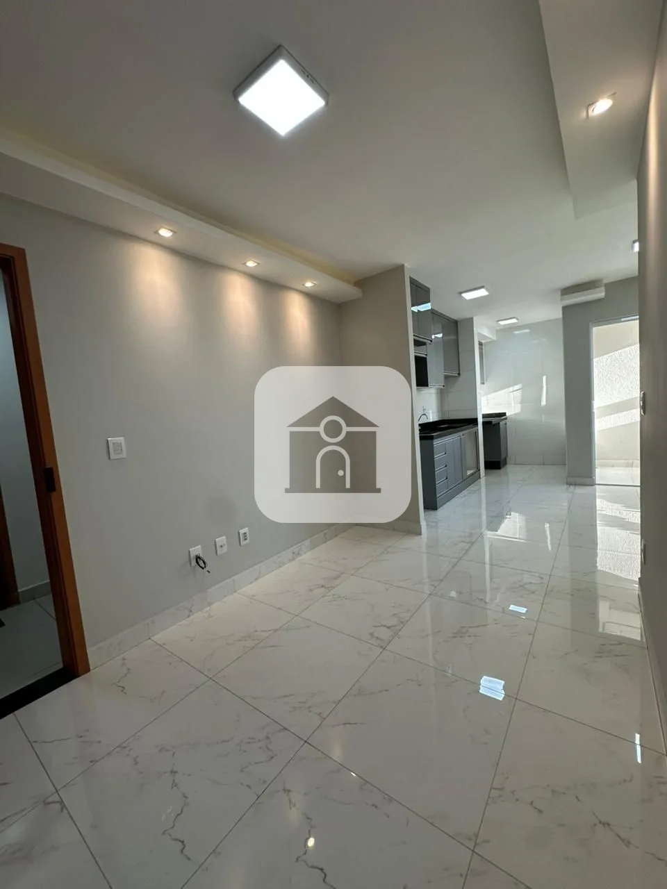 Alugar Apartamento / Padr&atilde;o em Uberlandia R$ 2.100,00 - Foto 7