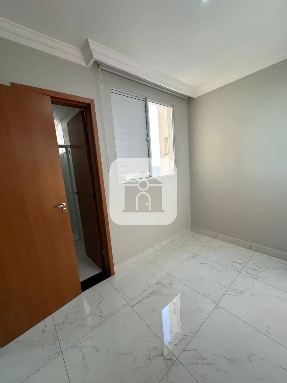 Alugar Apartamento / Padr&atilde;o em Uberlandia R$ 2.100,00 - Foto 8