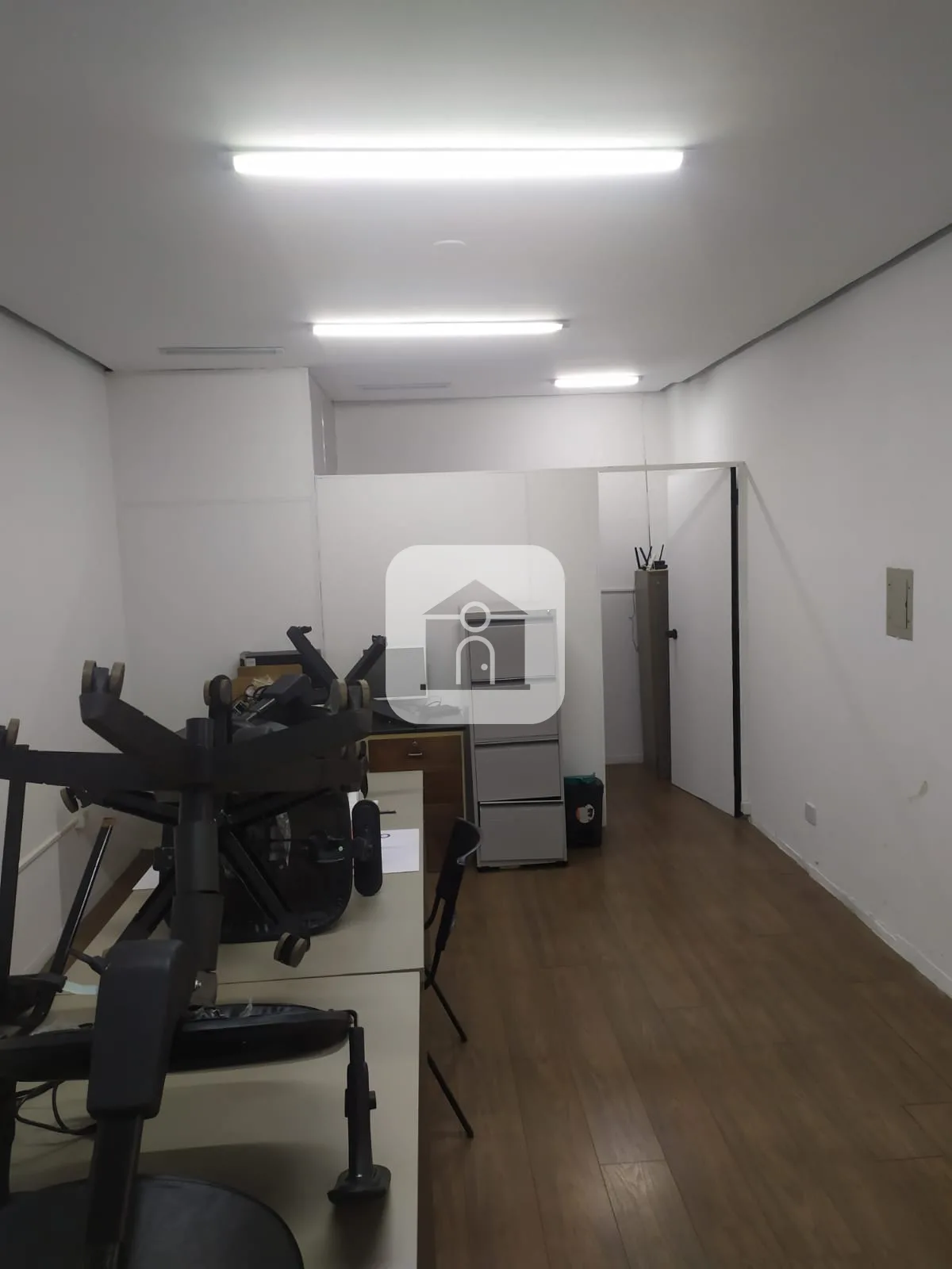 Alugar Comercial / Sala Comercial em Uberl&acirc;ndia R$ 2.000,00 - Foto 3