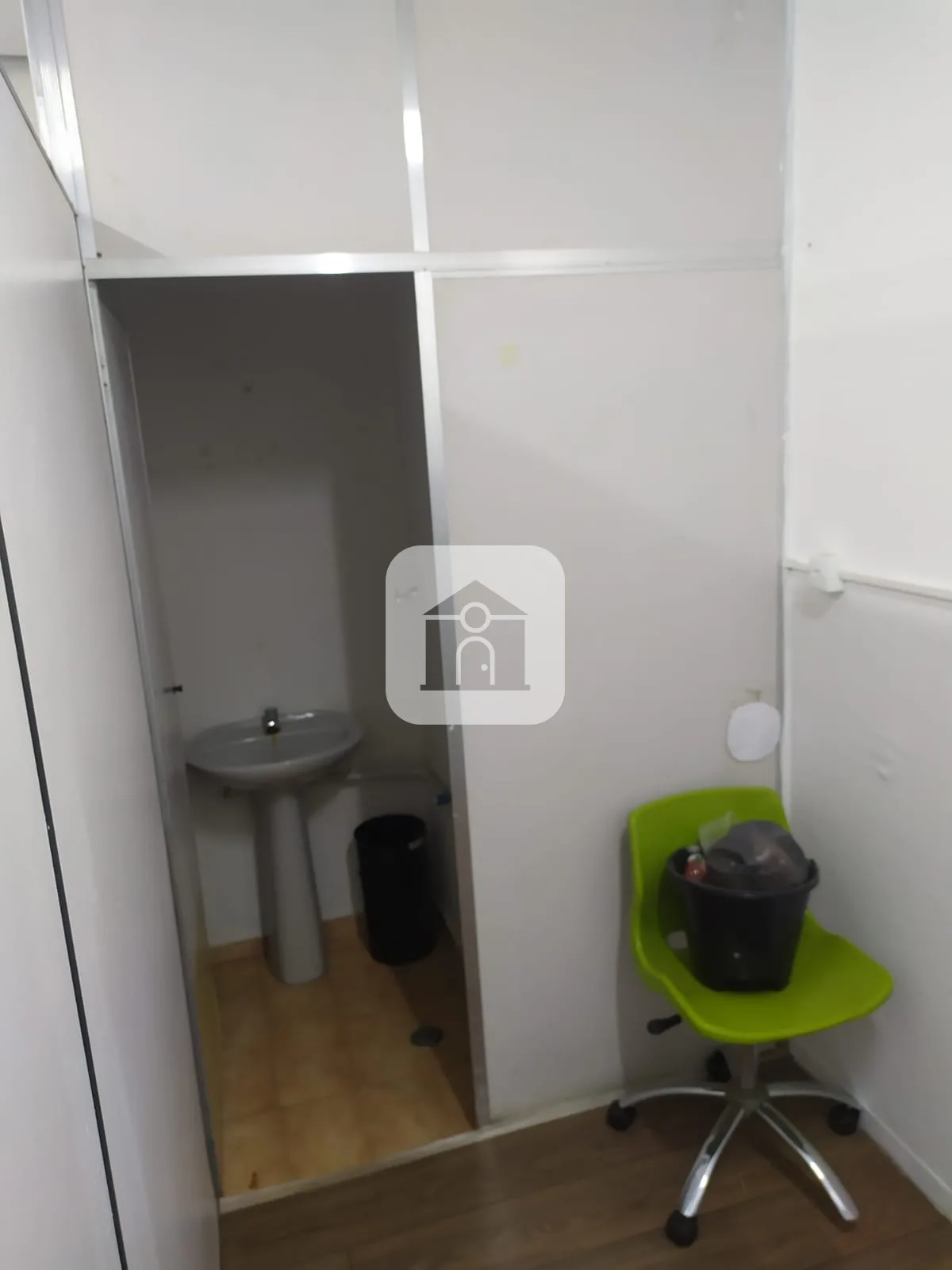 Alugar Comercial / Sala Comercial em Uberl&acirc;ndia R$ 2.000,00 - Foto 6