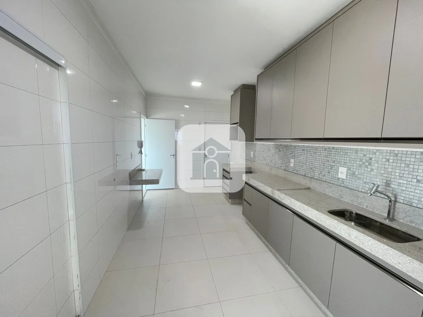 Alugar Apartamento / Padr&atilde;o em Uberl&acirc;ndia R$ 6.500,00 - Foto 19