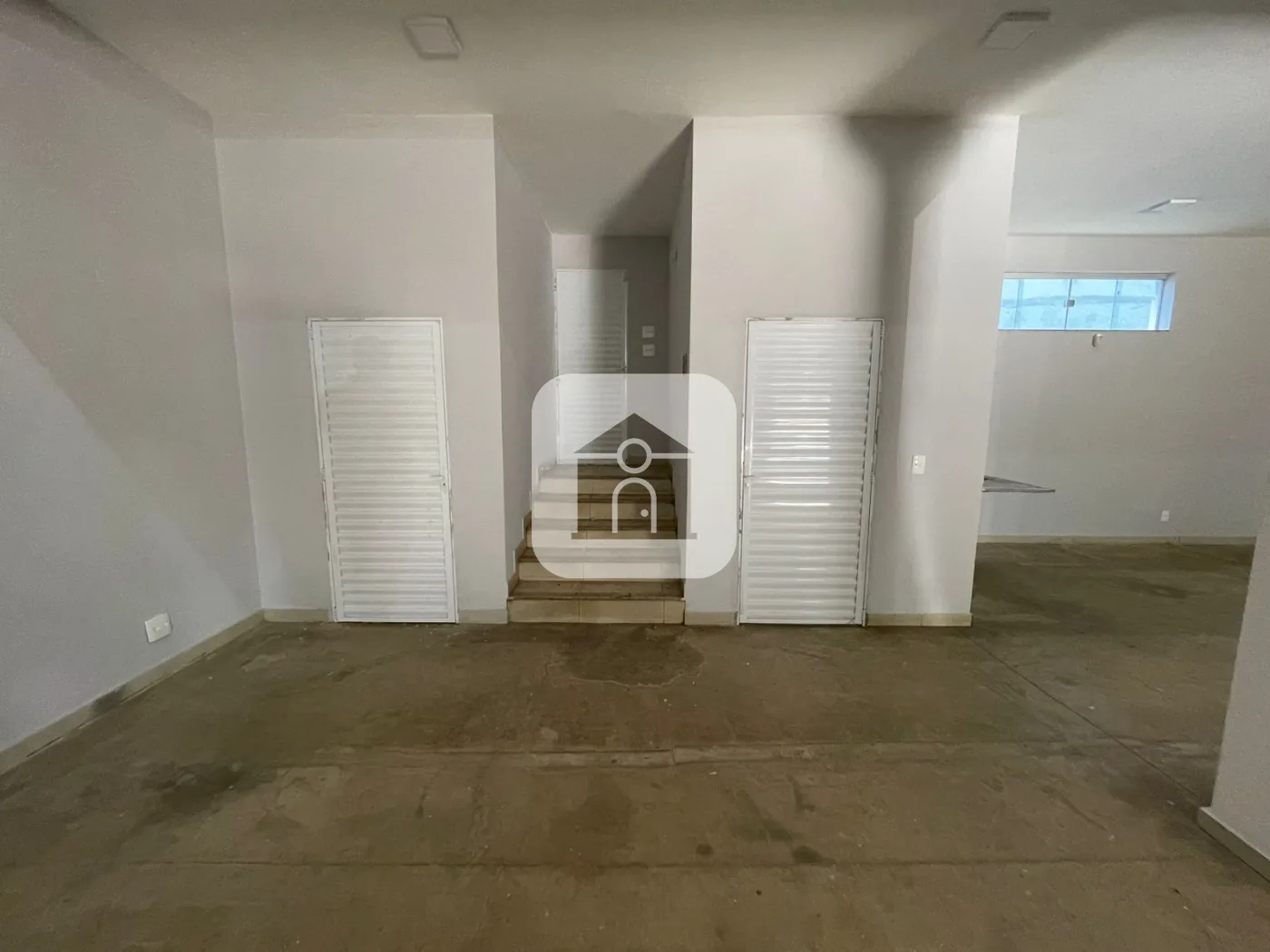Alugar Comercial / Galp&atilde;o em Uberl&acirc;ndia R$ 8.000,00 - Foto 7
