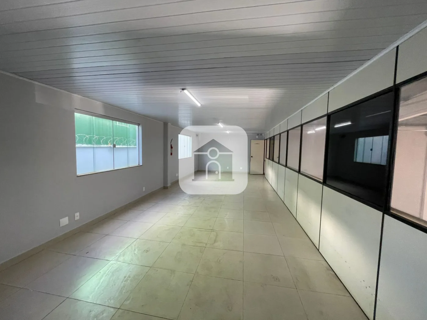 Alugar Comercial / Galp&atilde;o em Uberl&acirc;ndia R$ 8.000,00 - Foto 8