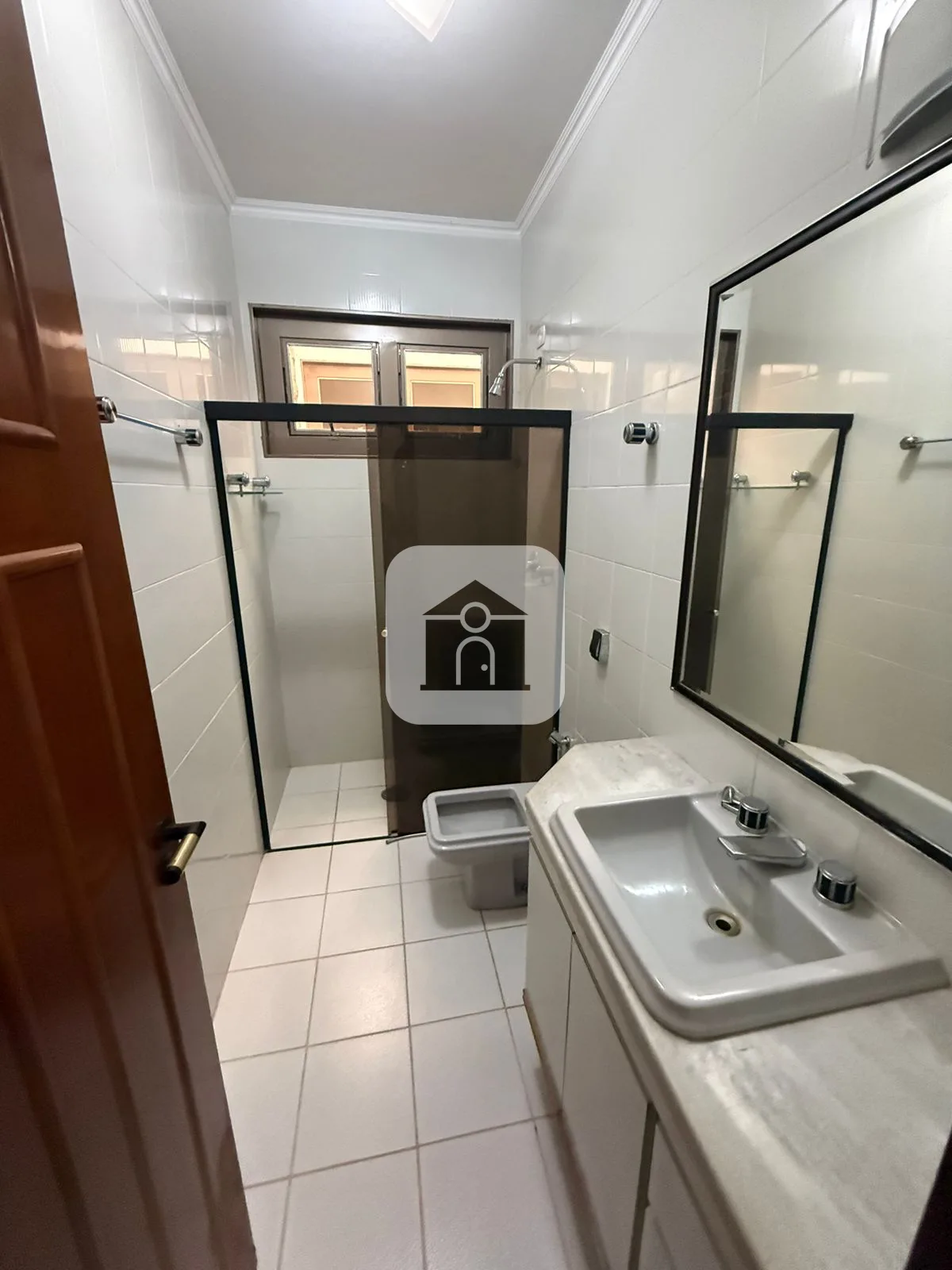 Alugar Casa / Padr&atilde;o em Araguari R$ 7.000,00 - Foto 13