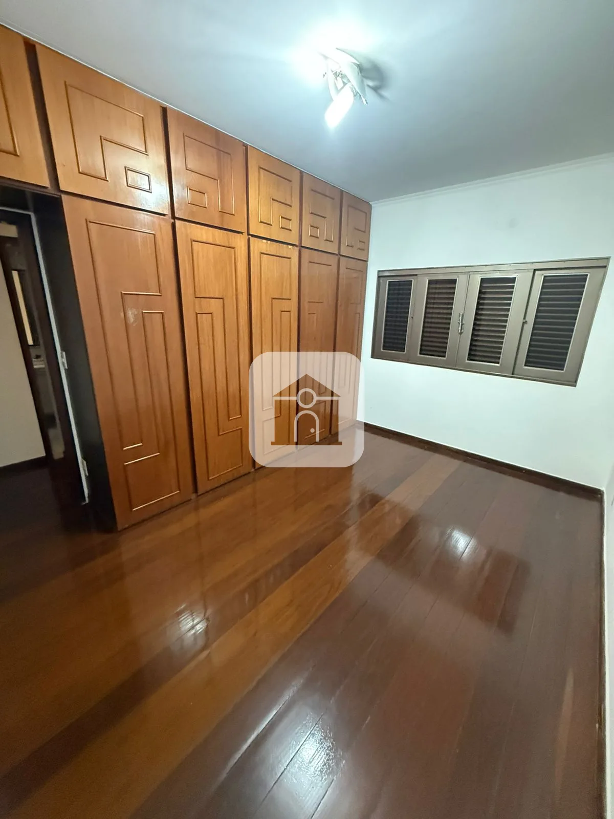 Alugar Casa / Padr&atilde;o em Araguari R$ 7.000,00 - Foto 18
