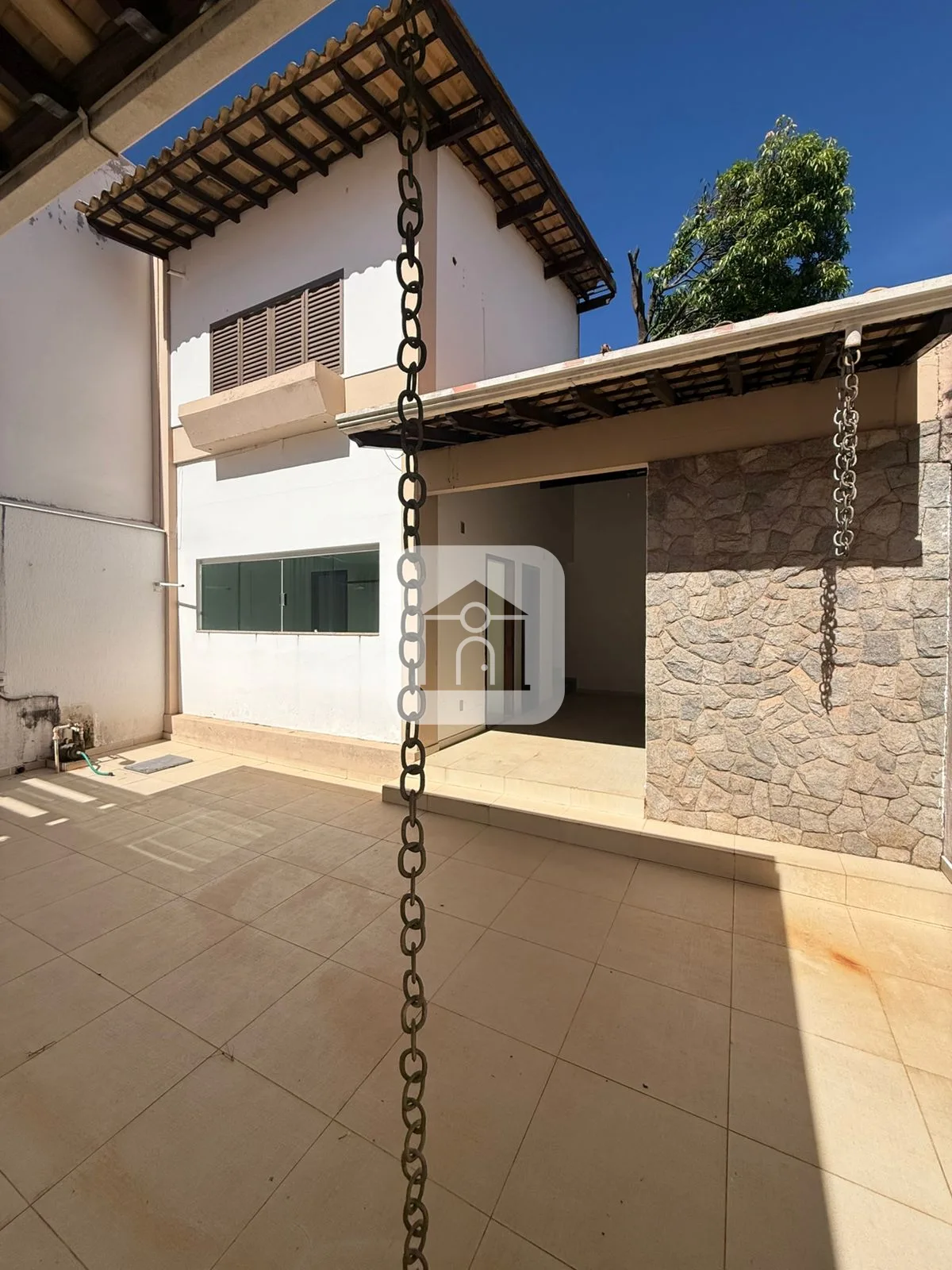 Alugar Casa / Padr&atilde;o em Araguari R$ 7.000,00 - Foto 30