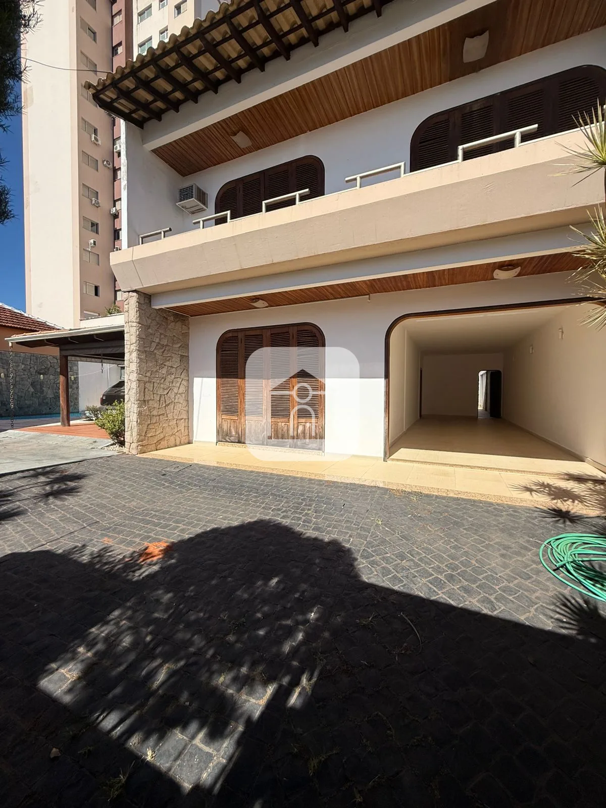 Alugar Casa / Padr&atilde;o em Araguari R$ 7.000,00 - Foto 39