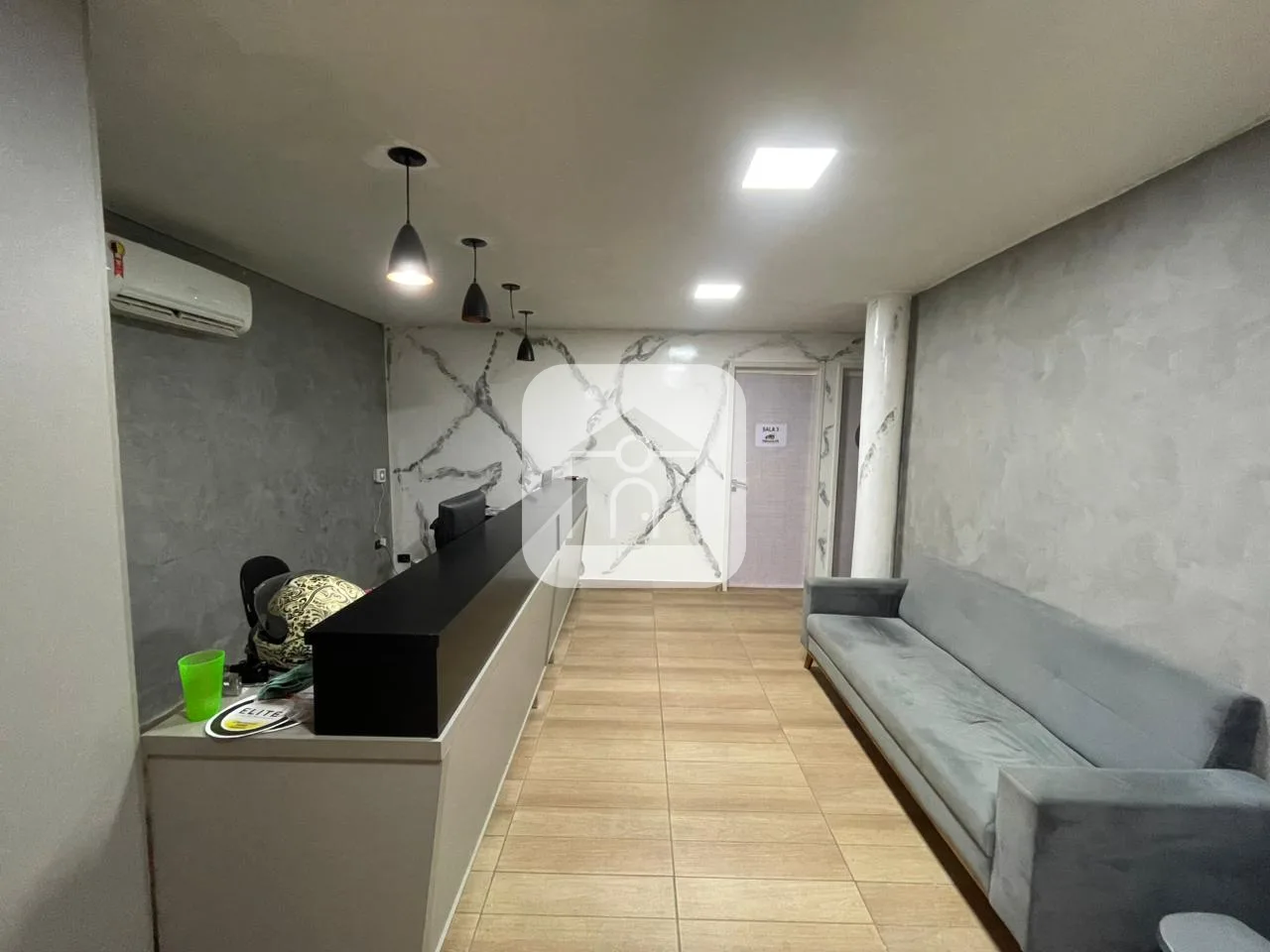 Alugar Comercial / Sala Comercial em Uberl&acirc;ndia R$ 1.000,00 - Foto 1