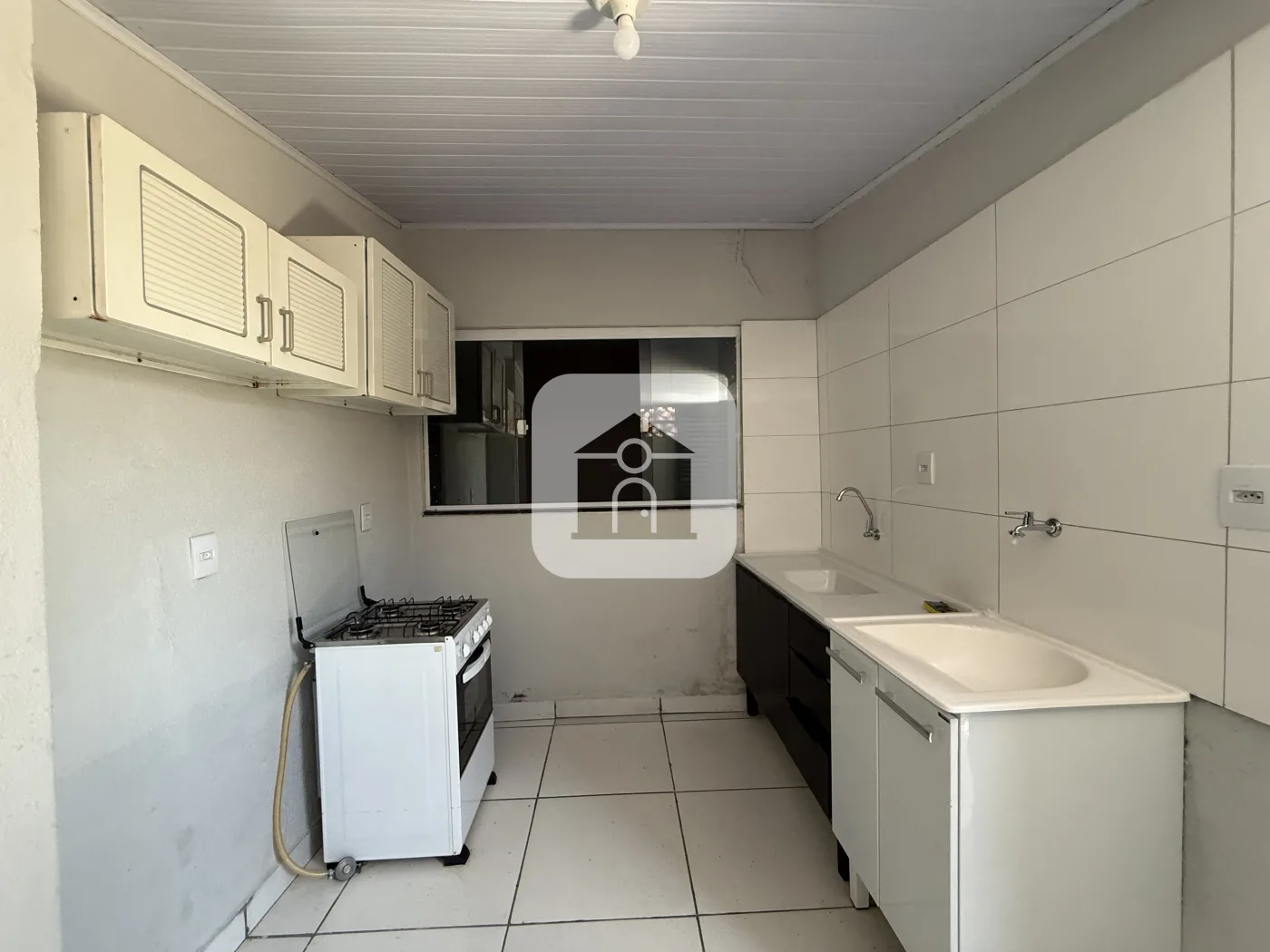 Alugar Casa / Padr&atilde;o em Uberl&acirc;ndia R$ 1.150,00 - Foto 4