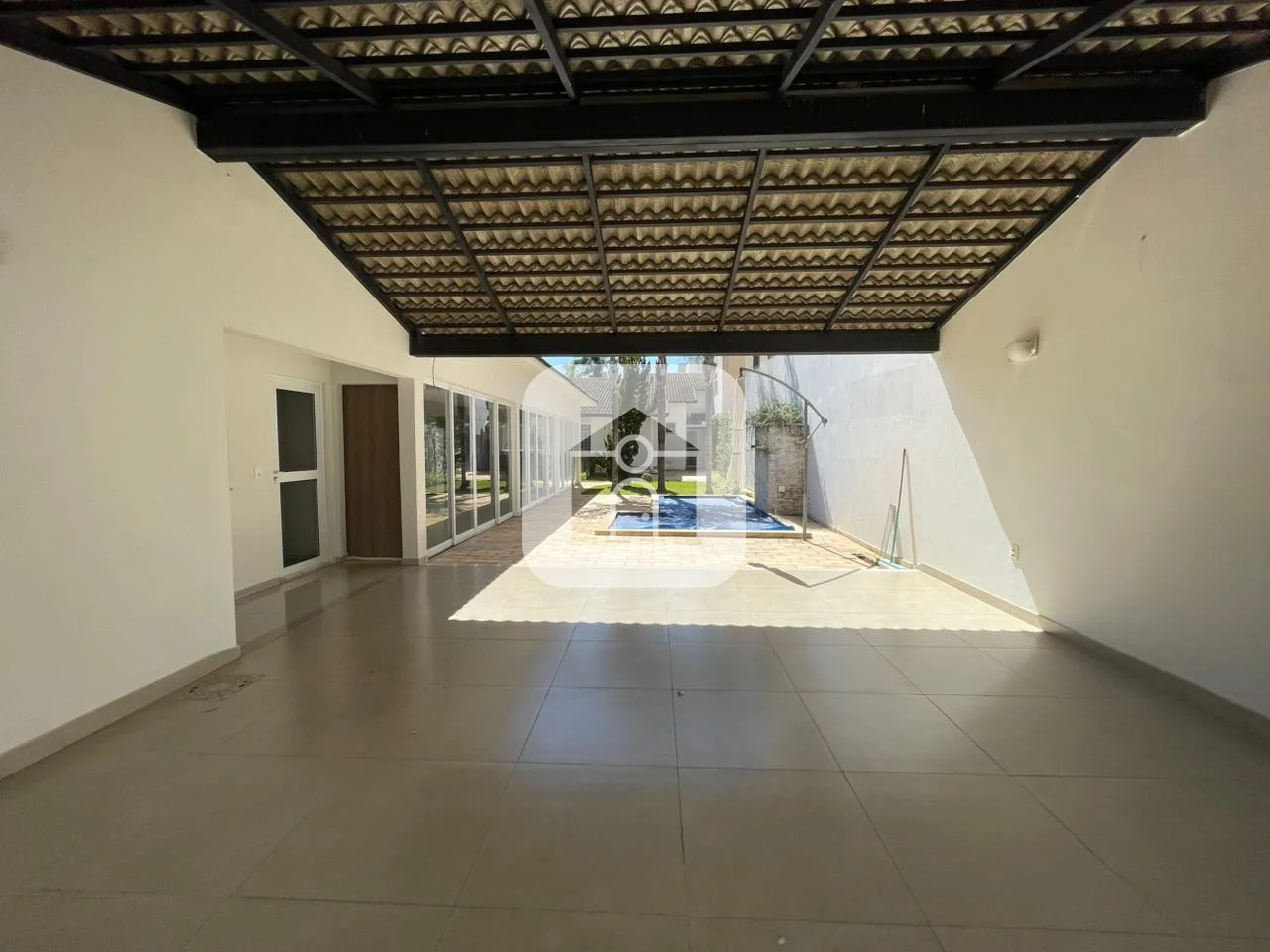 Alugar Casa / Padr&atilde;o em Uberl&acirc;ndia R$ 4.500,00 - Foto 17