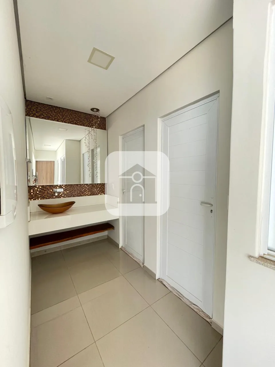 Alugar Casa / Padr&atilde;o em Uberl&acirc;ndia R$ 4.500,00 - Foto 13
