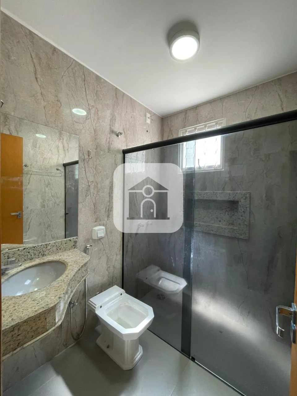 Alugar Casa / Padr&atilde;o em Uberl&acirc;ndia R$ 4.500,00 - Foto 14