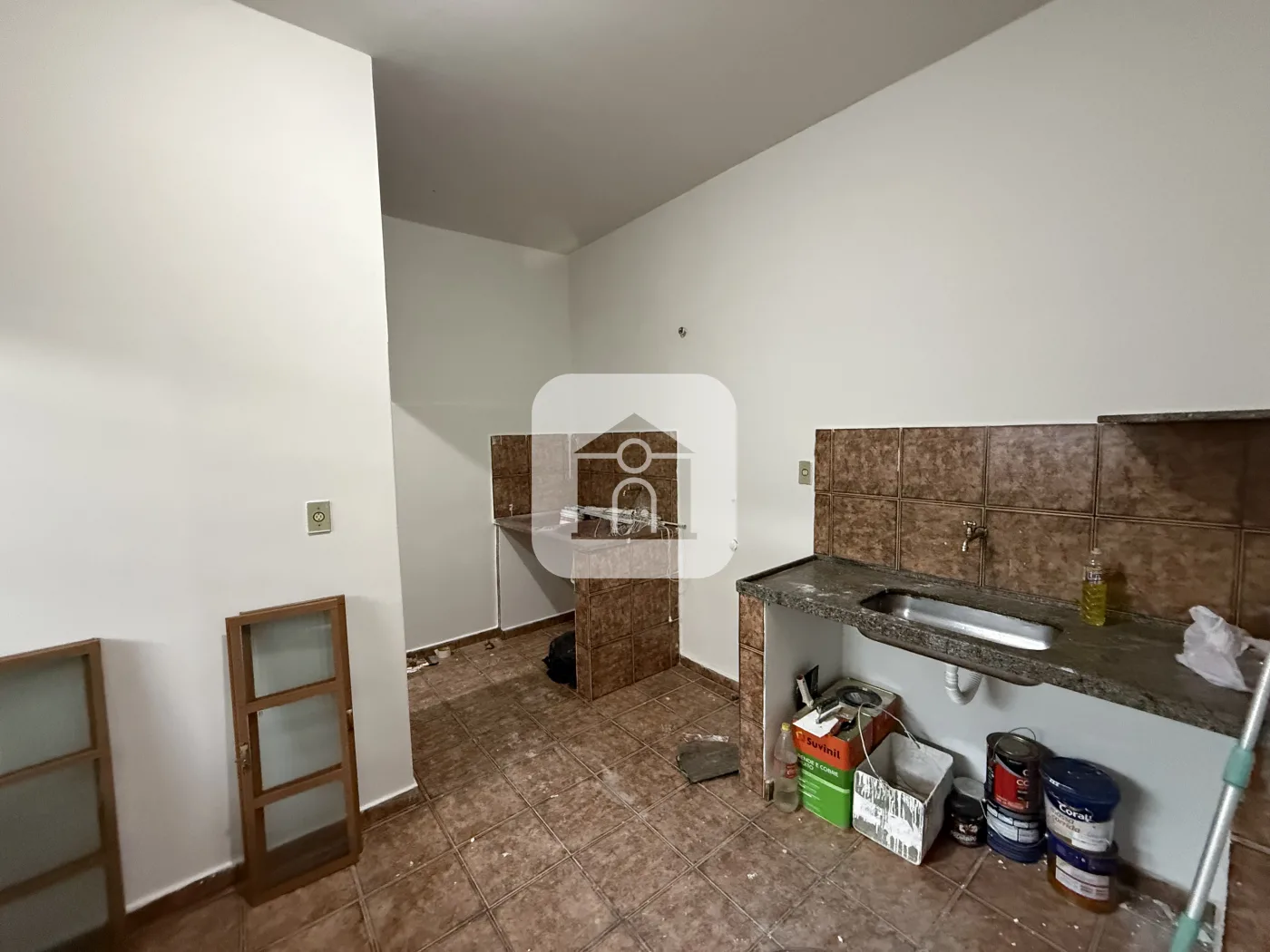 Alugar Casa / Padr&atilde;o em Uberl&acirc;ndia R$ 1.100,00 - Foto 2