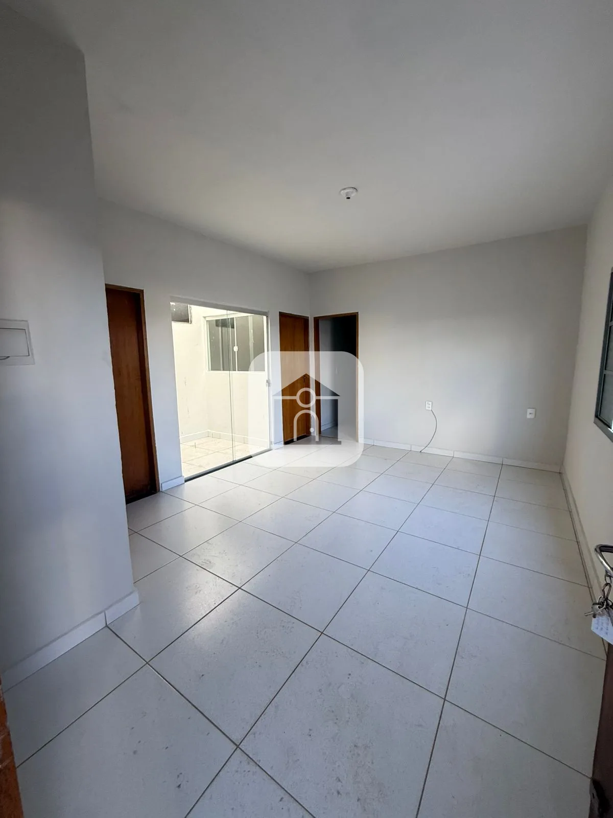 Alugar Casa / Padr&atilde;o em Araguari R$ 1.300,00 - Foto 3