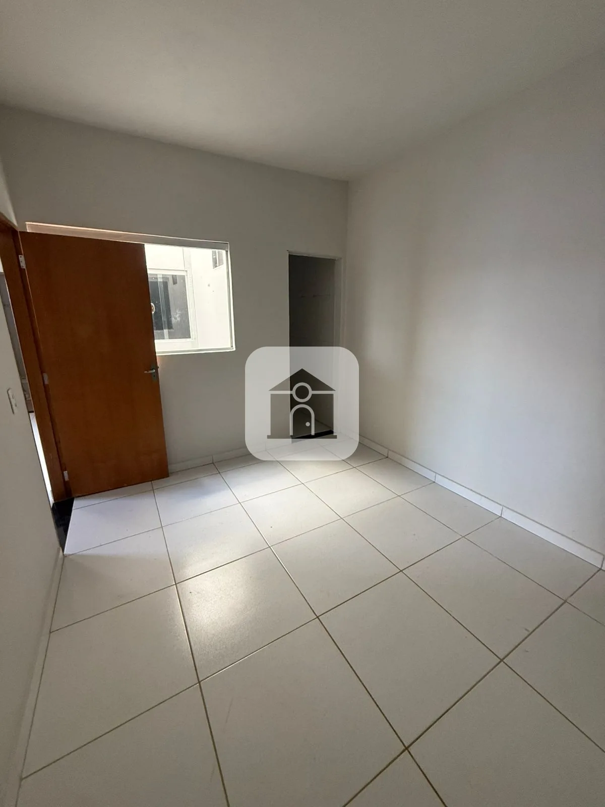 Alugar Casa / Padr&atilde;o em Araguari R$ 1.300,00 - Foto 8