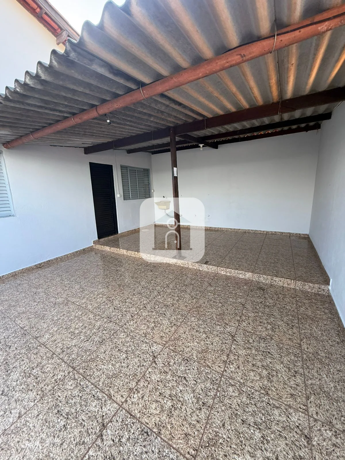 Alugar Casa / Padr&atilde;o em Araguari R$ 1.300,00 - Foto 12