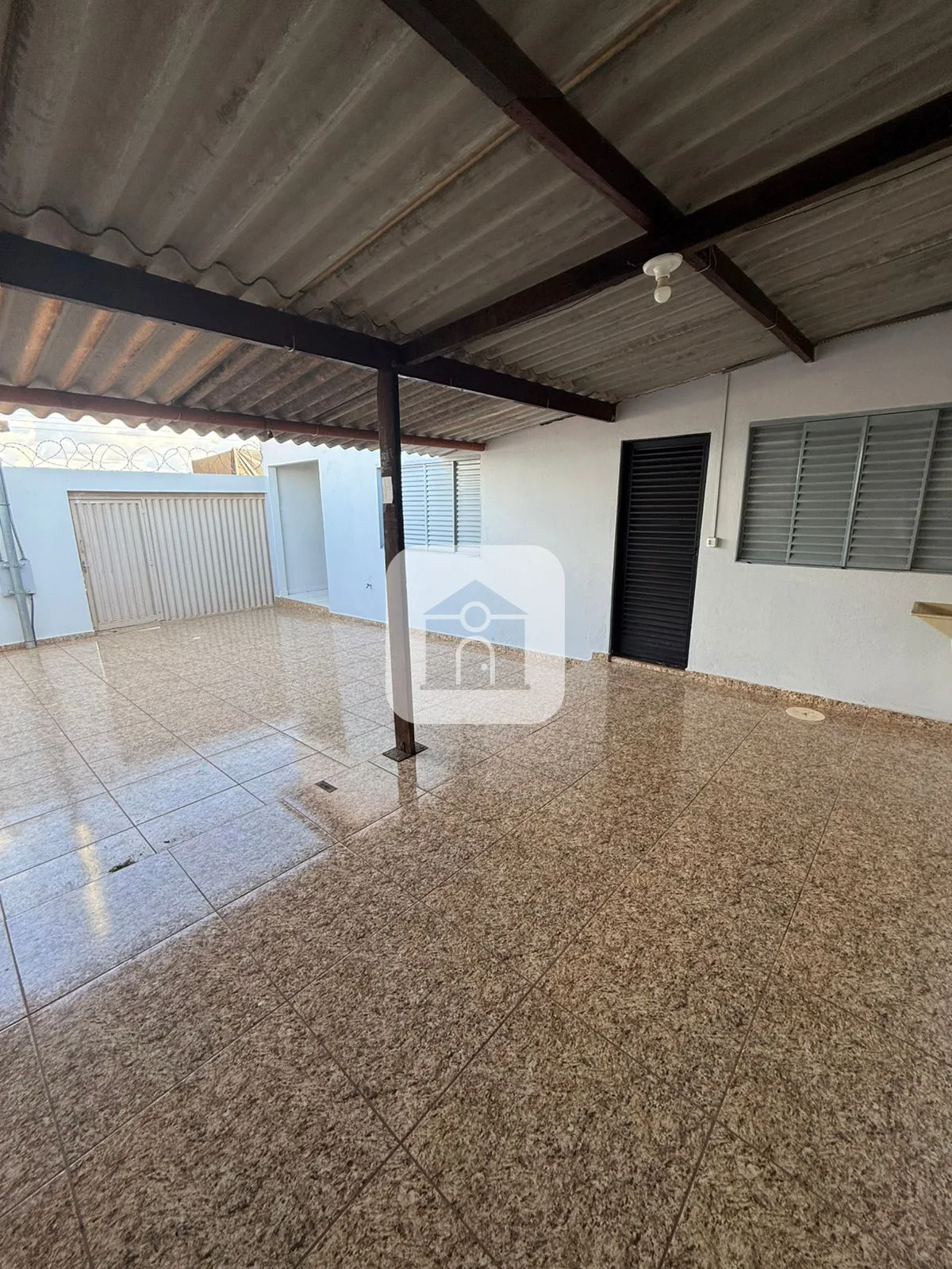 Alugar Casa / Padr&atilde;o em Araguari R$ 1.300,00 - Foto 13