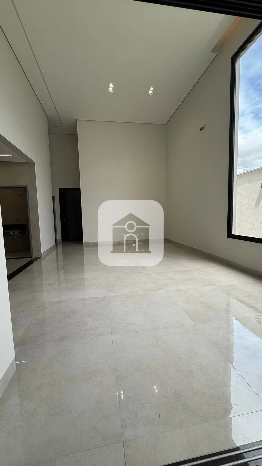 Comprar Casa / Condom&iacute;nio ou Loteamento Fechado em Uberlandia R$ 2.150.000,00 - Foto 2